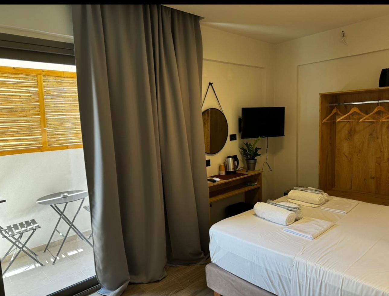 Lunar Hotel Херсонисос Екстериор снимка